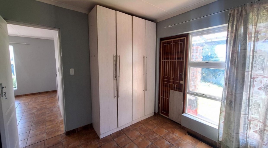 2 Bedroom Property for Sale in Albertinia Western Cape